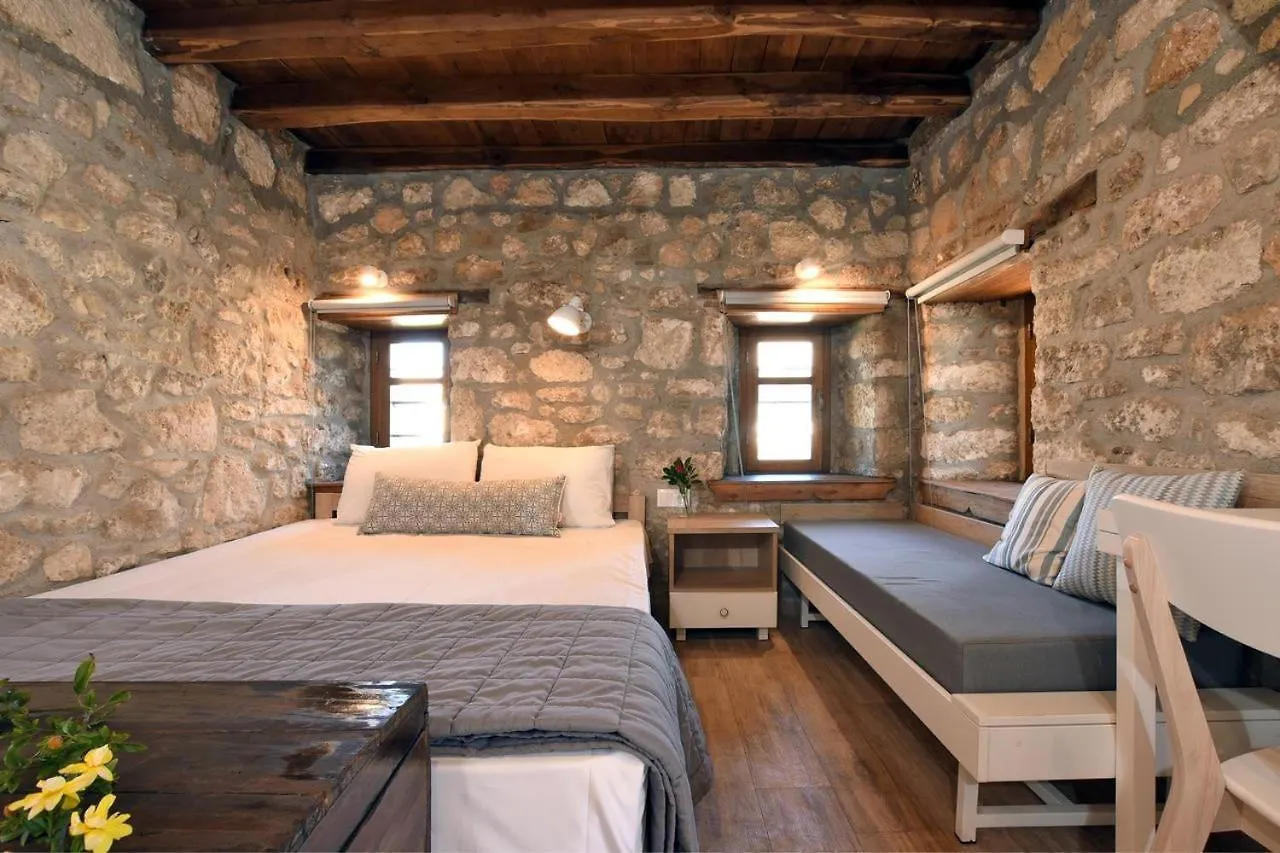 Casa La Bohema Aparthotel Afytos