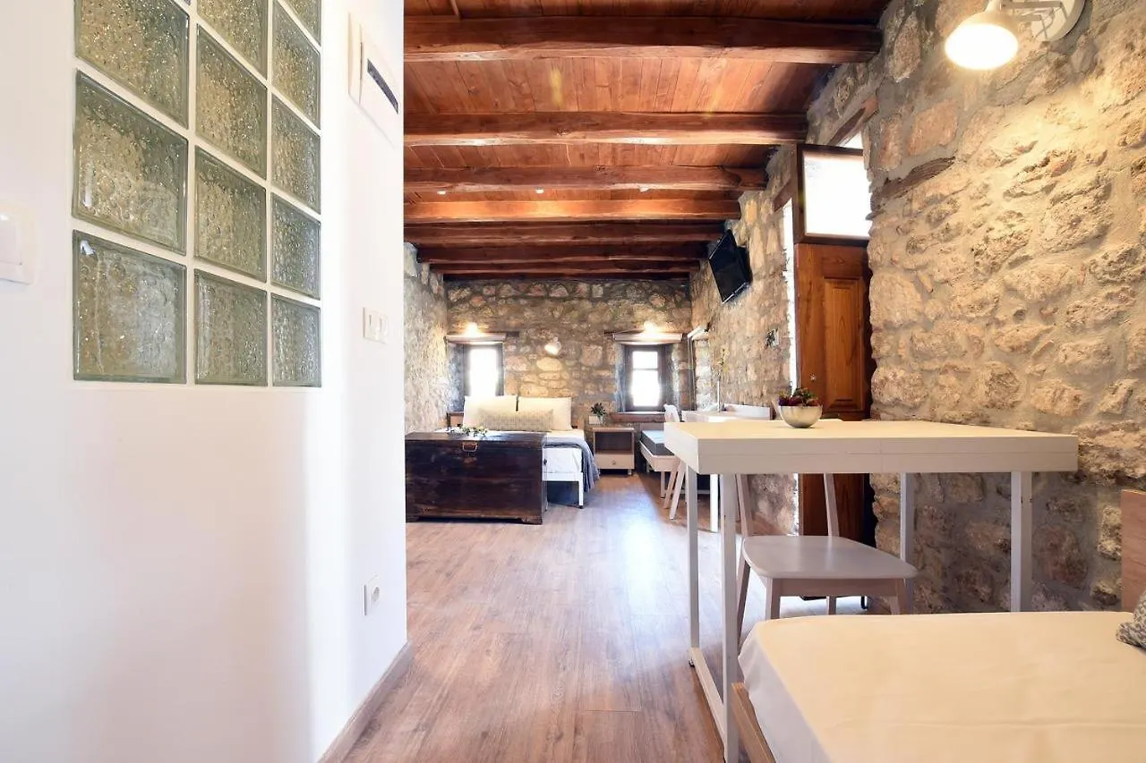 Casa La Bohema Aparthotel Afytos